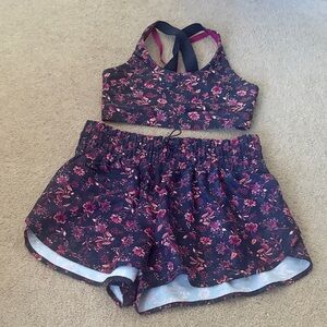 Old navy sports bra and shorts set